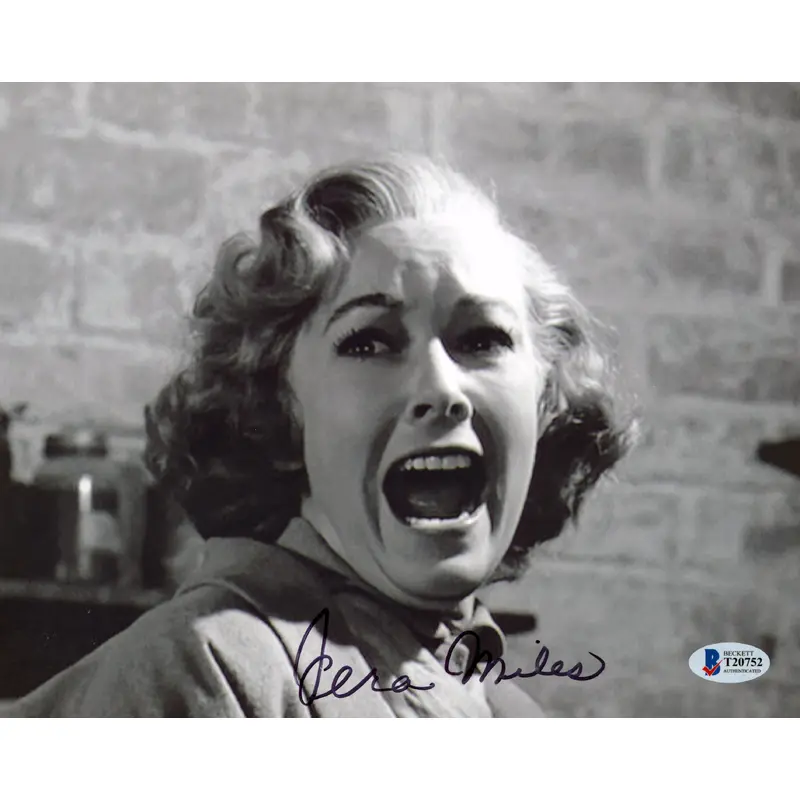 Vera Miles Psycho Signed 8x10 Black & White Photo Autographed BAS #T20752