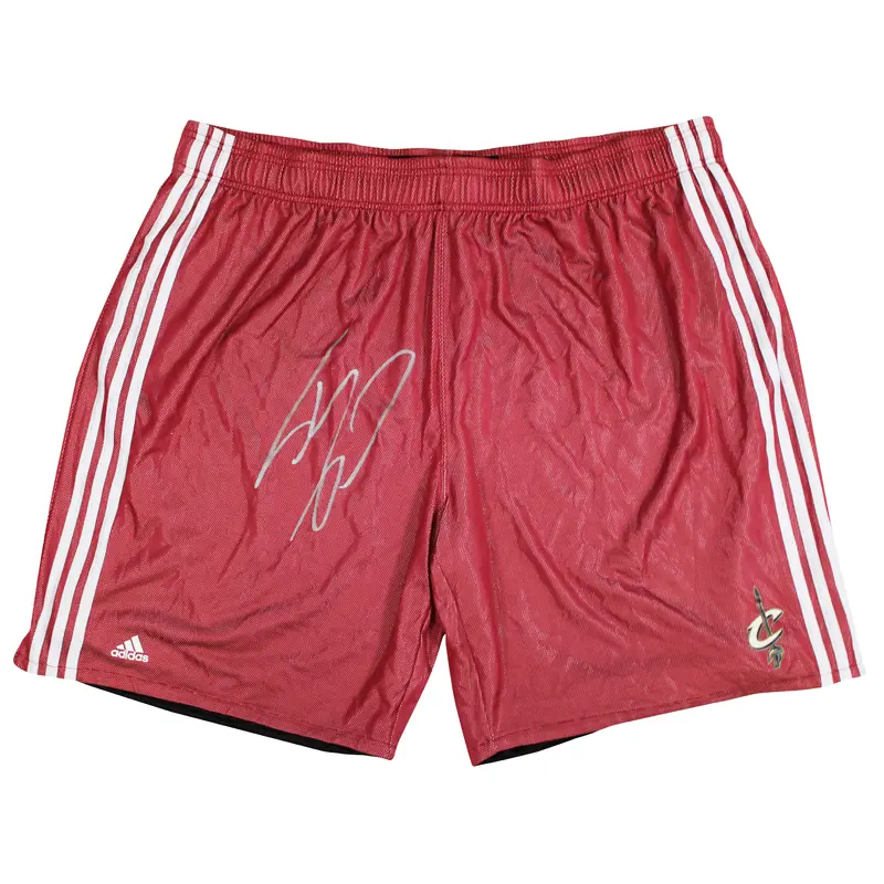 Cavaliers Shaquille O'Neal Signed Red Adidas Practice Shorts BAS Wit #2W958086