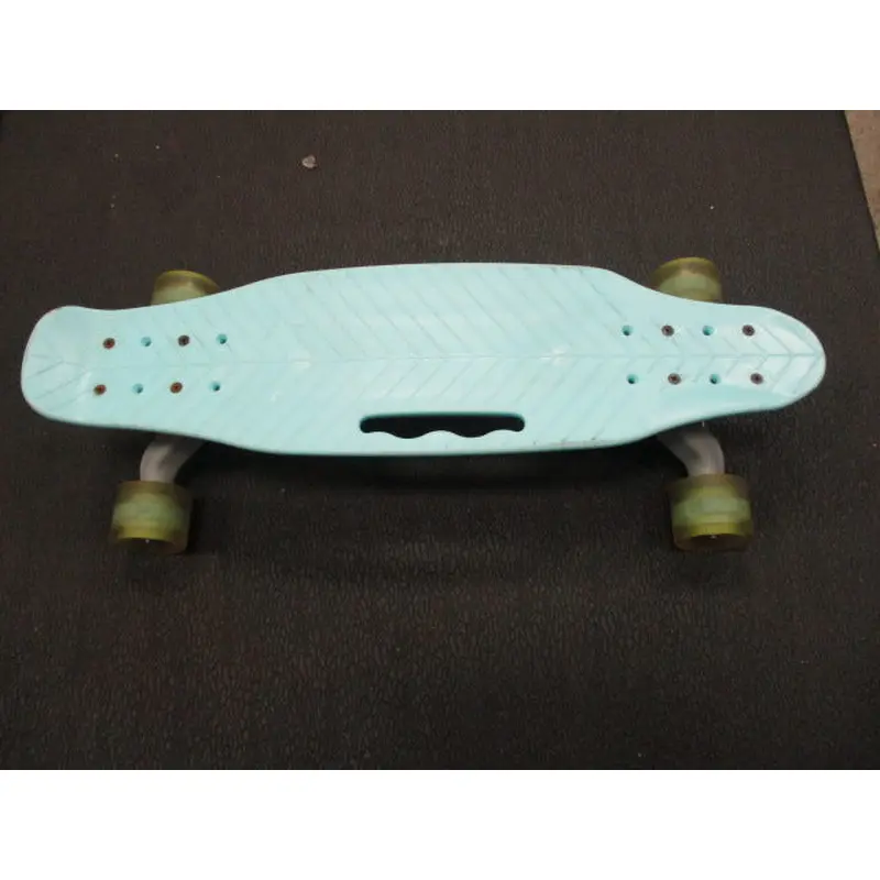 Used Oleio 23" Light Up Mini Cruiser Skateboard