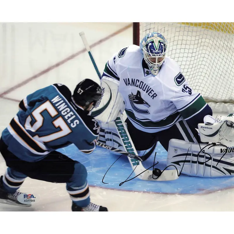 Tommy Wingels signed 8x10 photo PSA/DNA San Jose Sharks Autographed