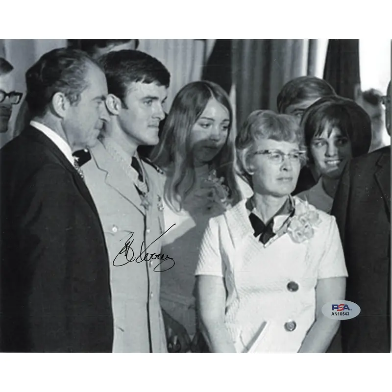 Bob Kerrey signed 8x10 photo PSA/DNA Autographed