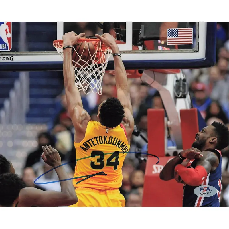 Giannis Antetokounmpo signed 8x10 photo PSA/DNA Milwaukee Bucks Autographed
