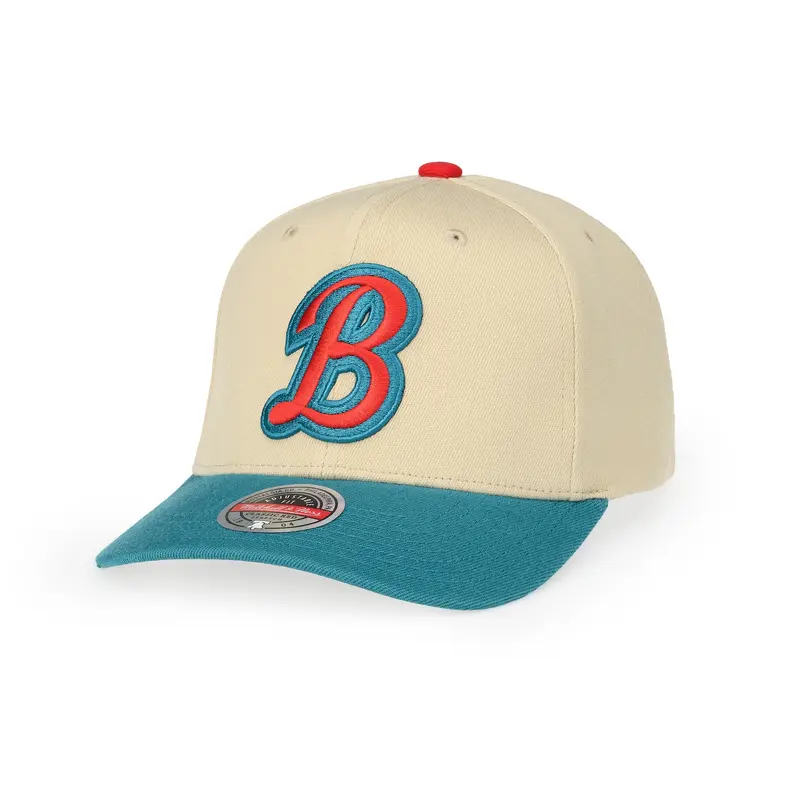 Mitchell & Ness - First Letter Classic Red Snapback - Chicago Bulls - Sand