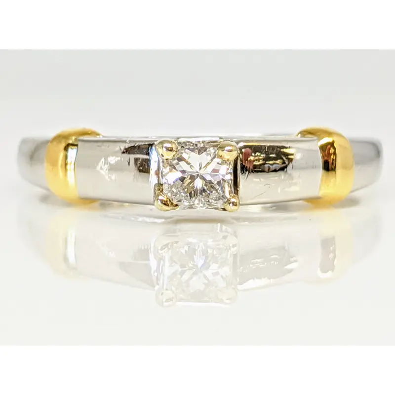 14K TWO-TONE .25 CARAT TOTAL I1 I DIAMOND PRINCESS CUT ESTATE RING 5.3 GRAMS