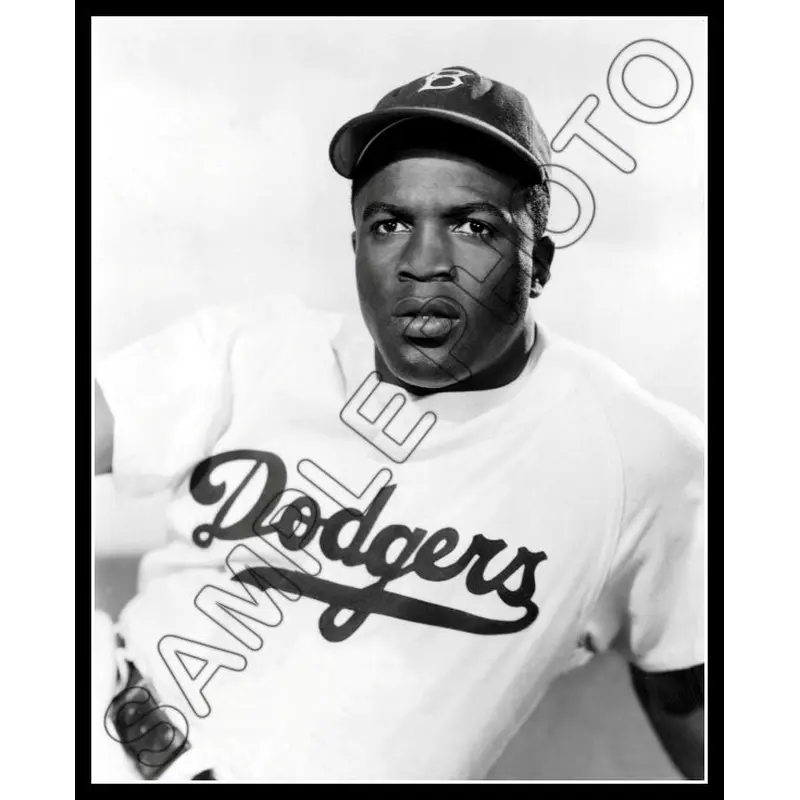 Jackie Robinson 8X10 Photo - Brooklyn Dodgers - 644