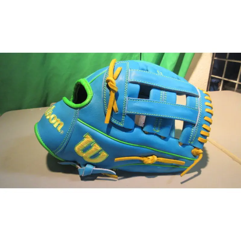 New Wilson Spring 2025 A2000 PP05 11.5 Infield Glove