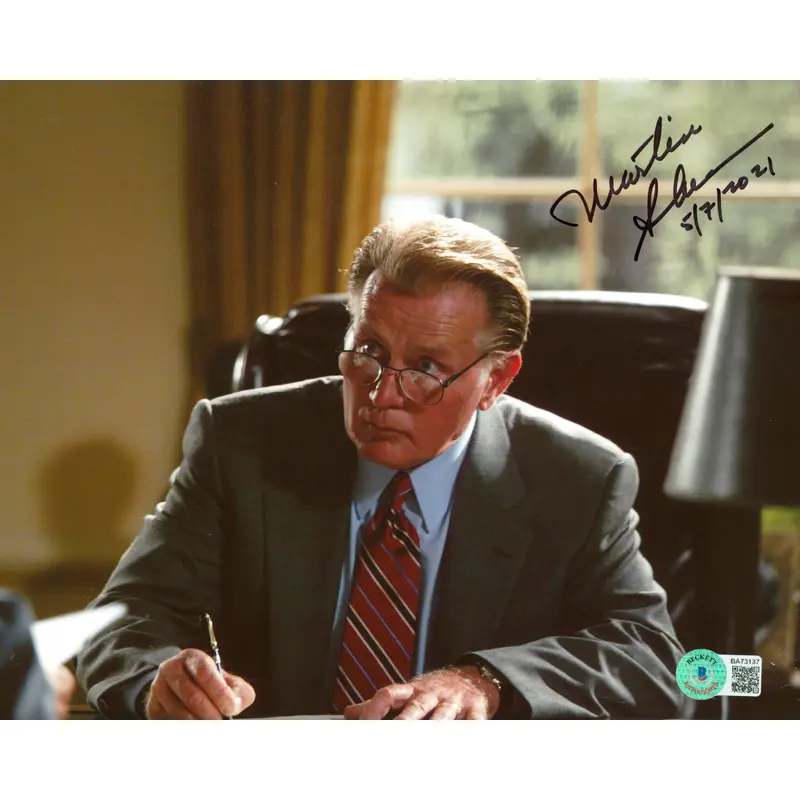 Martin Sheen The West Wing "5/7/2021" Authentic Signed 8x10 Photo BAS #BA73137