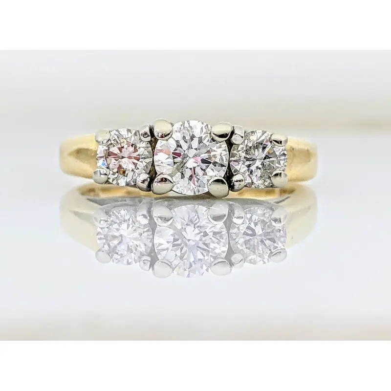 14k .90 CARAT TOTAL WEIGHT I1 J DIAMOND ROUND (3) TRINITY ESTATE RING 3.9 GRAMS