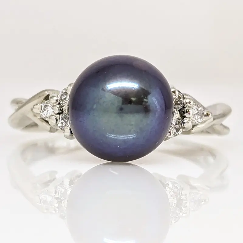 14K WHITE BLACK PEARL ROUND 8MM WITH .10 DIAMOND TOTAL WEIGHT (8) ESTATE RING 3.0 GRAMS