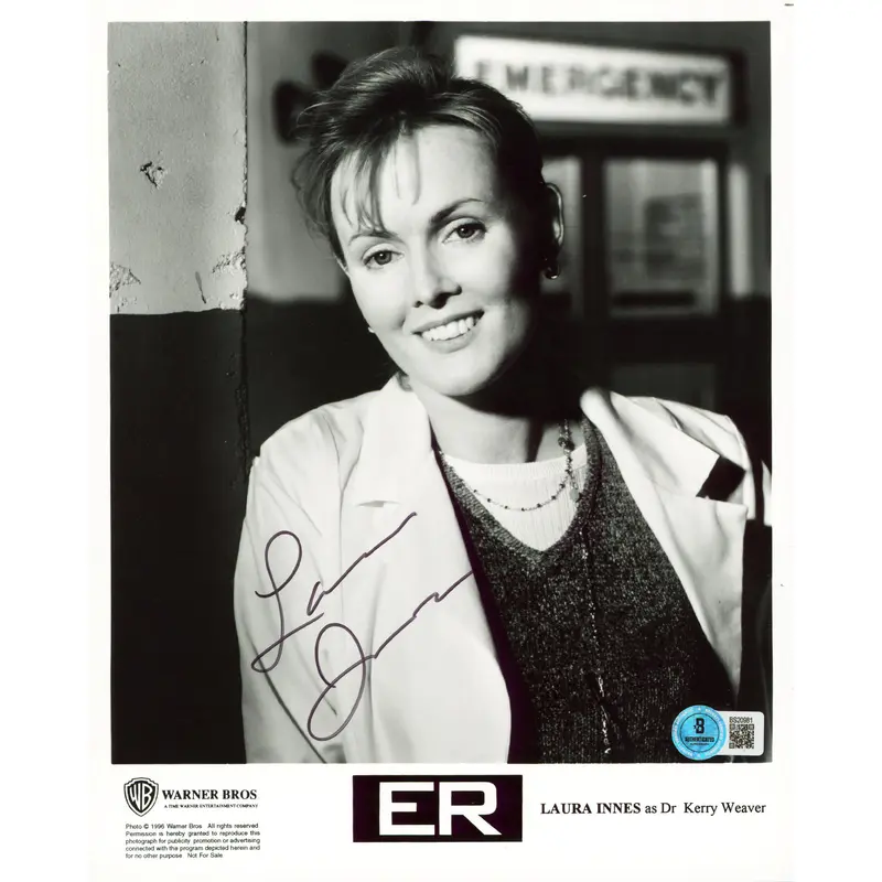 Laura Innes ER Authentic Signed 8x10 Vertical Photo Autographed BAS #BS20981