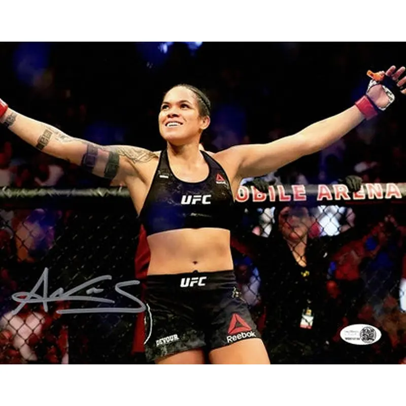 Amanda Nunes Autographed UFC (Action) 8x10 Photo - JSA