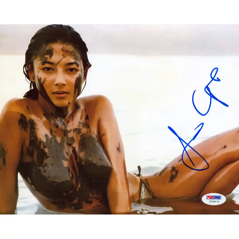 Jessica Gomes Sports Illustrated Model Signed 8x10 Sexy Photo PSA/DNA #U25876