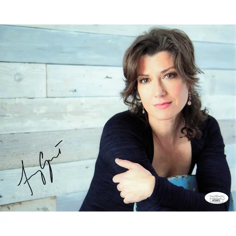 Amy Grant signed 8x10 photo JSA Autographed