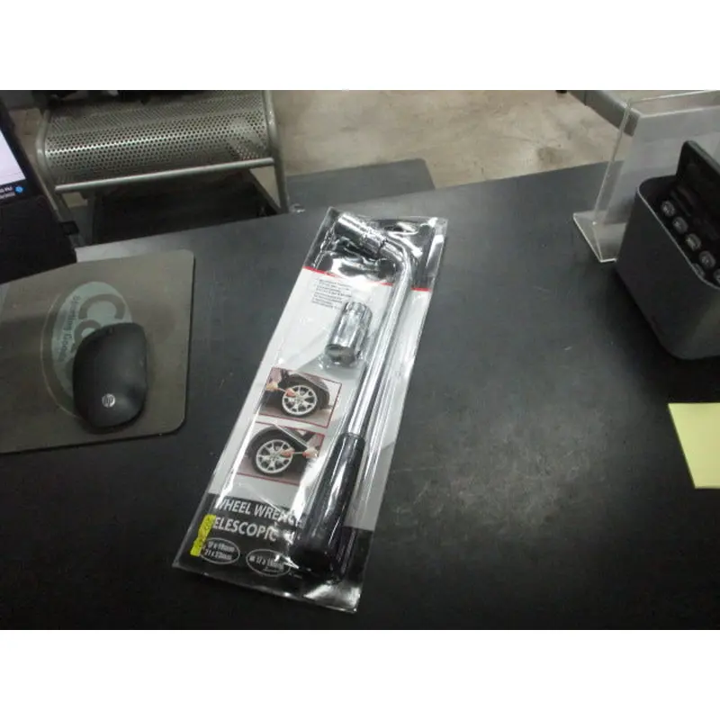 Telescopic Wheel Wrench With 17/19mm and 21/23 Socket