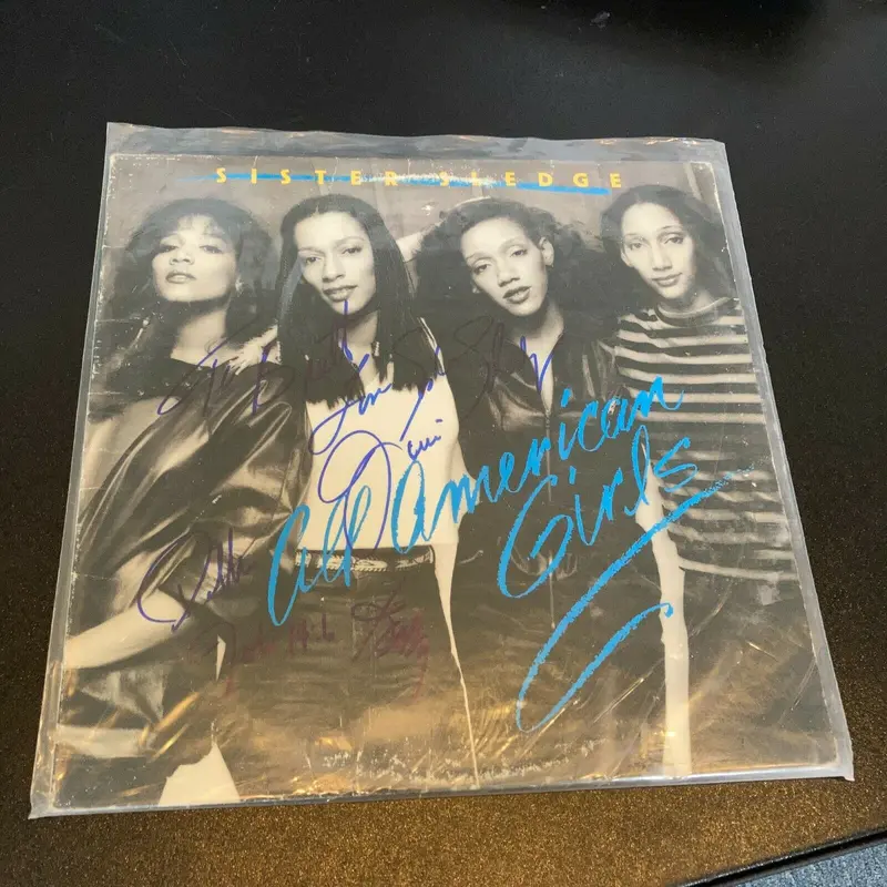 Sister Sledge Group Band Signed Autographed Vintage LP Record