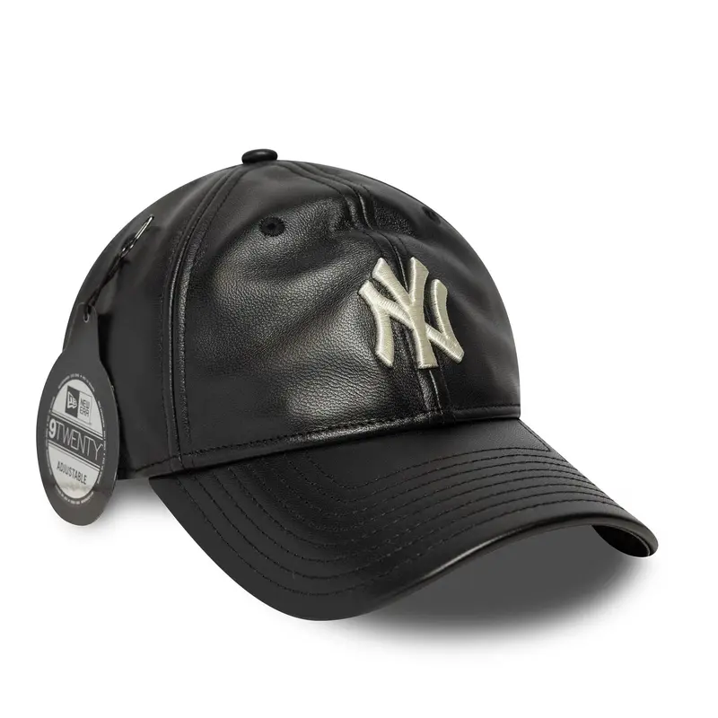 New York Yankees MLB Leather Black 9TWENTY Adjustable Cap