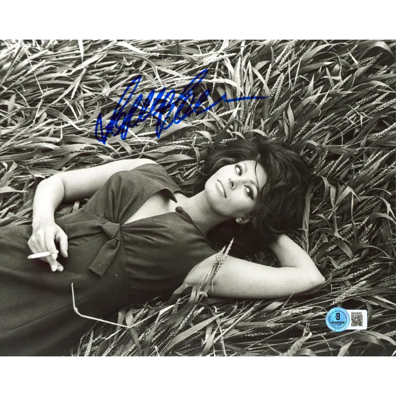 Sophia Loren Two Women Authentic Signed 8x10 Horizontal Photo BAS #BS40992