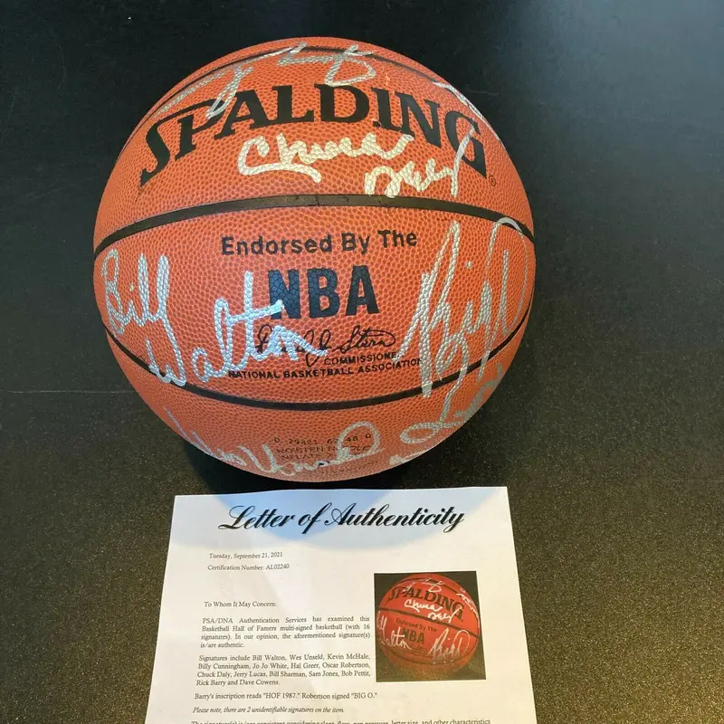 Oscar Robertson Bill Walton Chuck Daly Hall Of Fame Multi Signed Basketball PSA