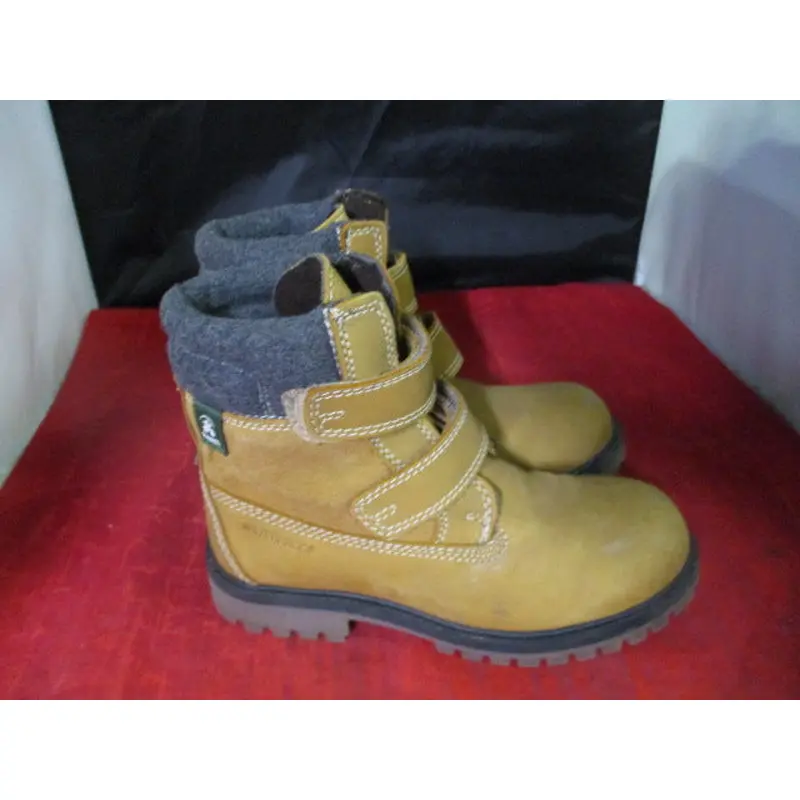 Used Kids Kamik Takodav Waterprood Boots Size 2