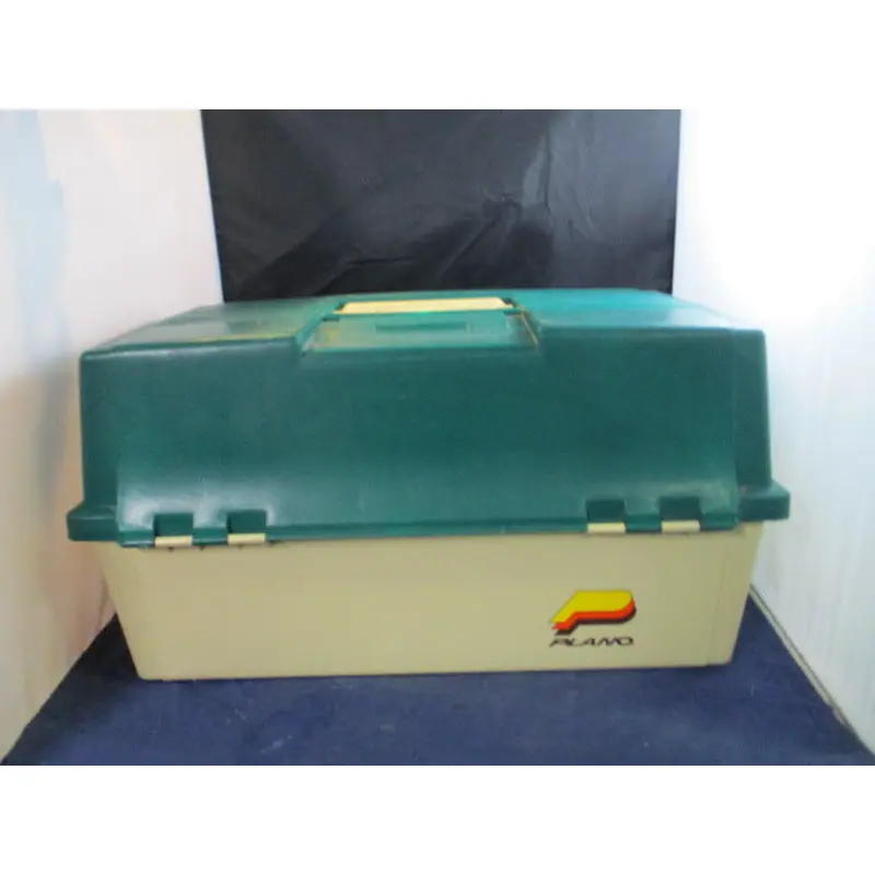 Used Vintage Plano 8733 3 Tray Cantilever Style Tackle Box