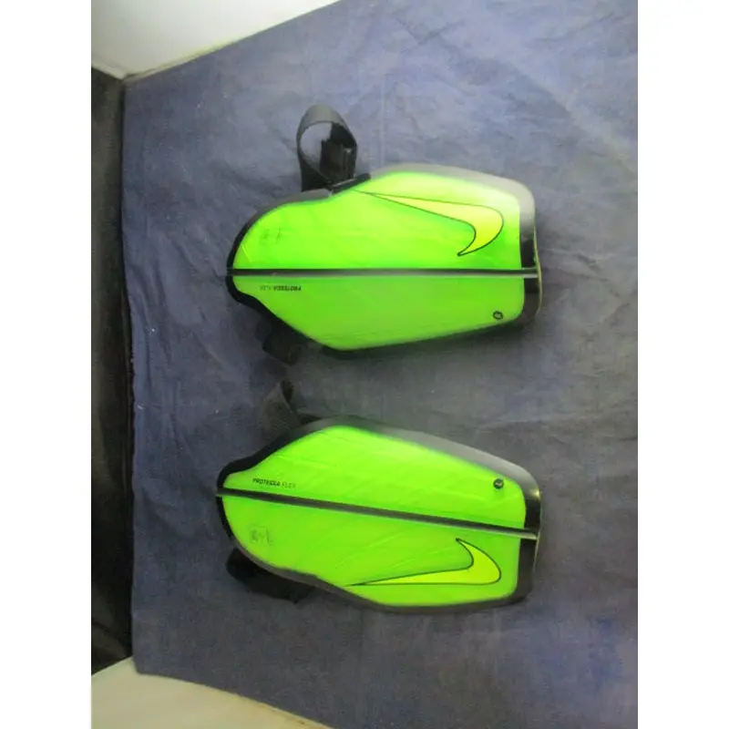 used Nike Protegga Flex Shin Guards Size Large 5'7" - 5'11"