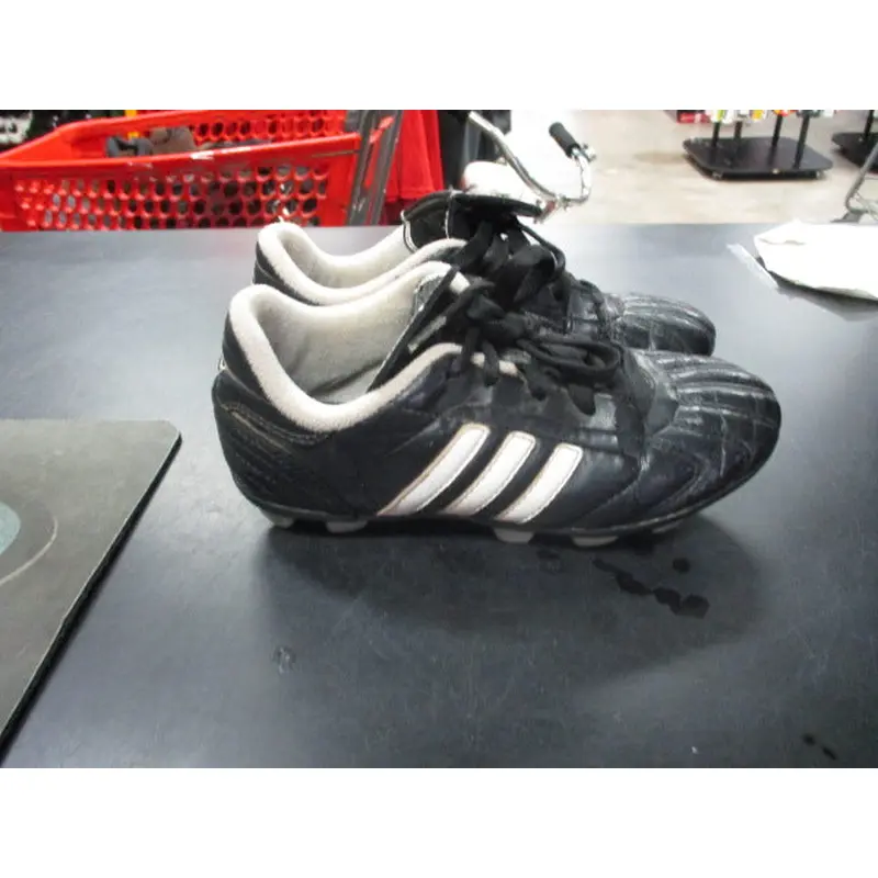Used Adidas Size 13K Soccer Cleats
